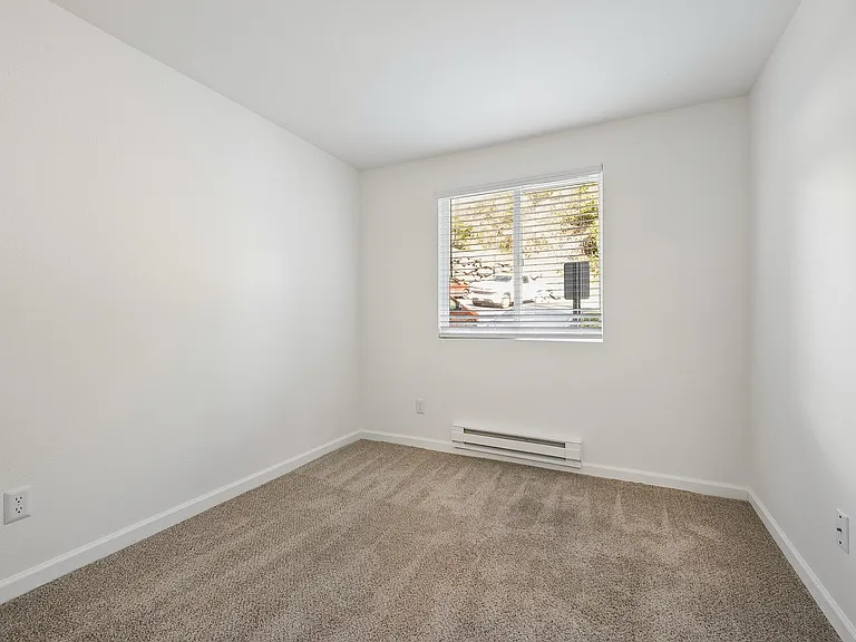ReNew Waterview — Photo 11
