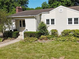 3300 Briarwood Ln, Youngstown, OH 44511