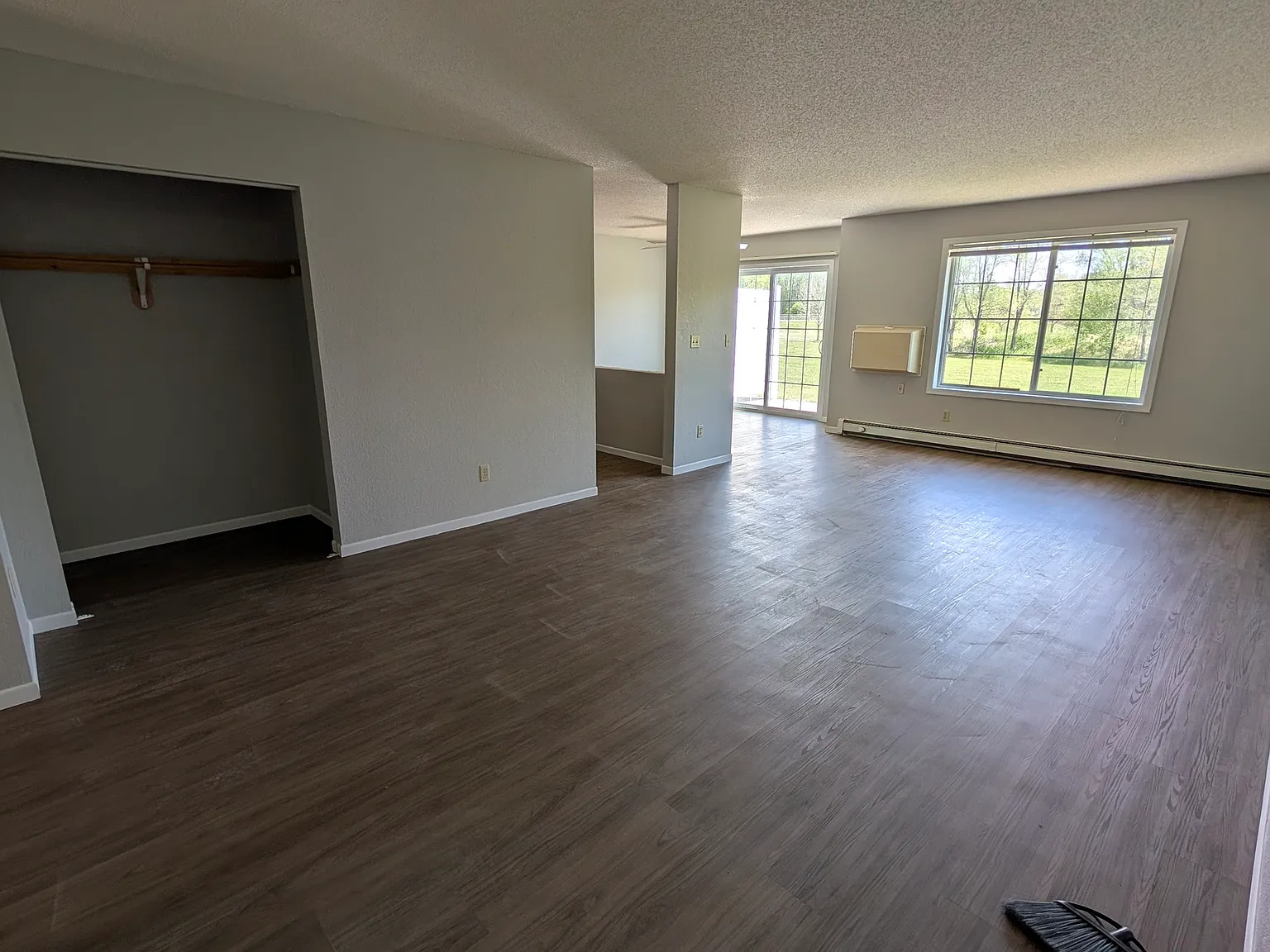 2 bed, 1127 sqft, $1,150 — Photo 2
