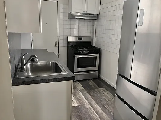 Rented by Corcoran | media 2