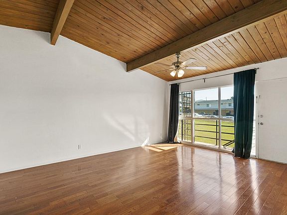 2nd image of 710 N Market St APT 3