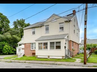 27 Pleasant Grn E #25, Easthampton, MA 01027