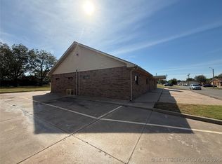 1002 E Cherry St, Cushing, OK 74023