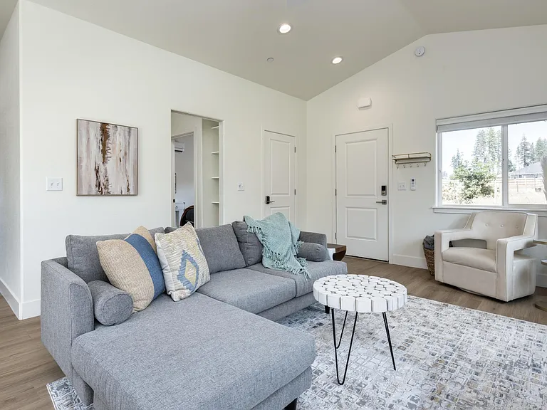 5810 Sawmill Rd — Photo 10