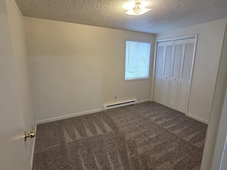 527 Washington St #4 — Photo 9