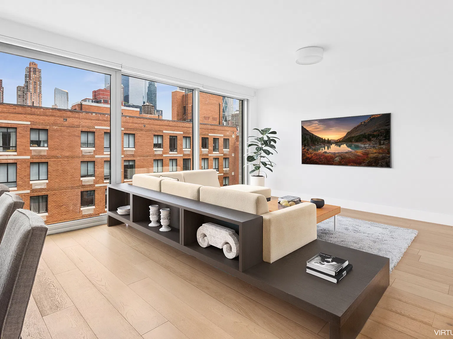 424 West 52nd Street — Photo 2