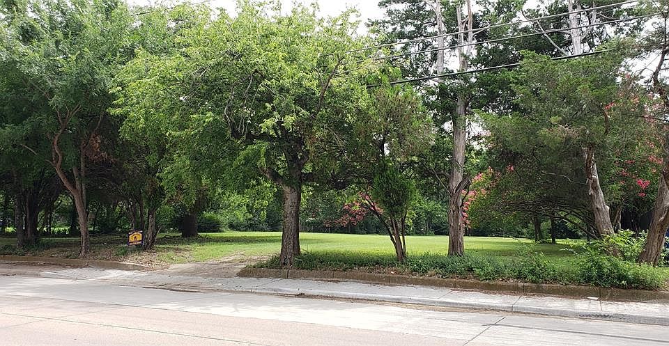 2nd image of 604 Pleasant Dr Lot 2