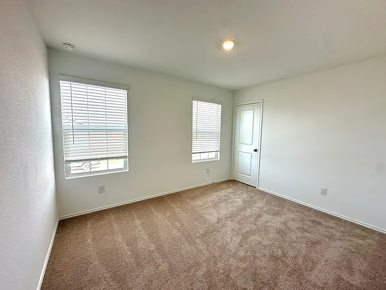 876 Rancho Del Cielo Loop — Photo 12