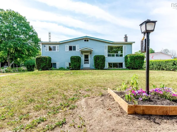 175 Centennial Dr, Bridgetown, NS B0S 1C0
