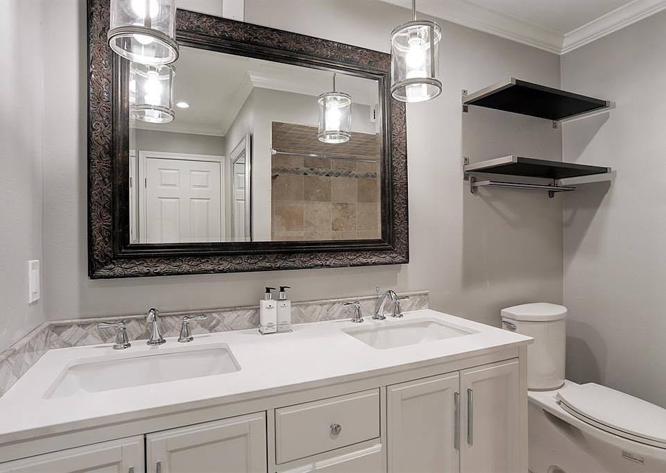 1st image of 12633 Memorial Dr #3/15