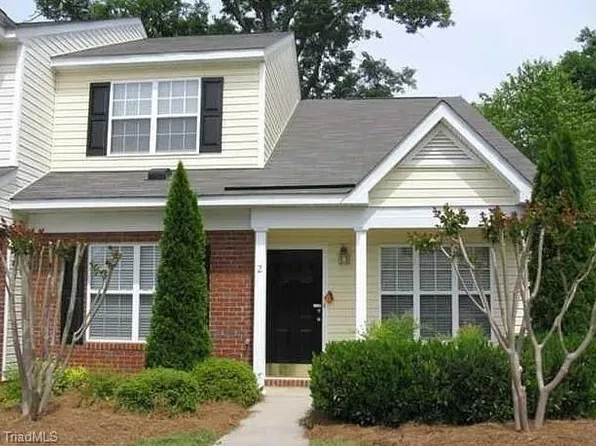 2 Sidney Marie Ct, Greensboro, NC 27407