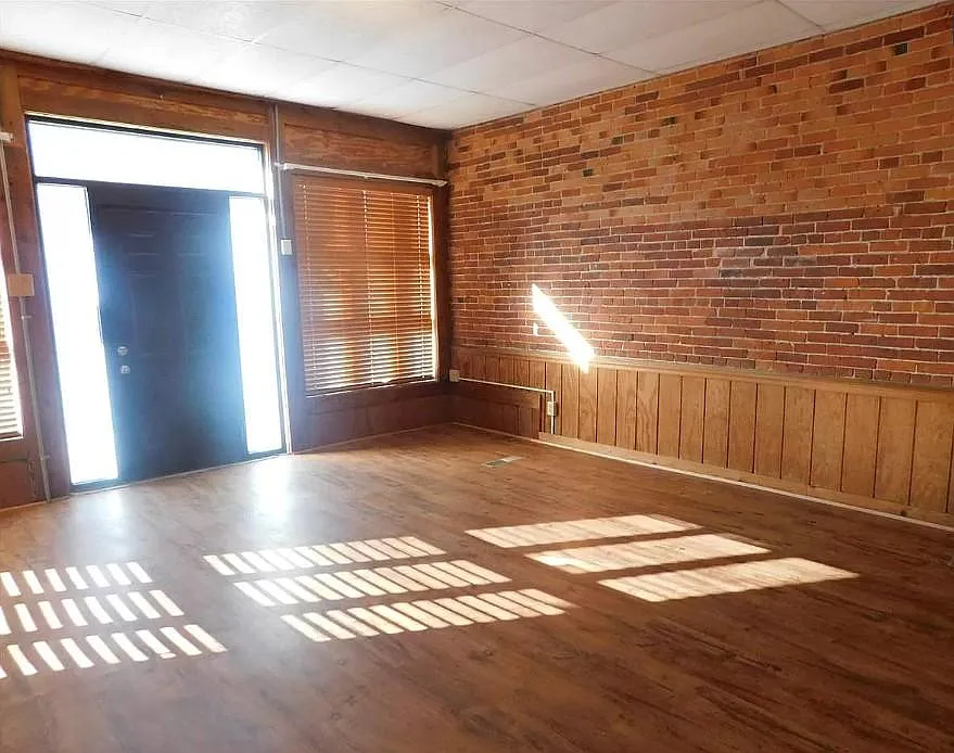 2 bed, 840 sqft, $850 — Photo 2