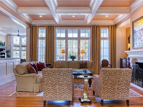 4th image of 19 Knightsbridge Ln