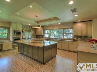 104 Cliffside Dr, Shavano Park, TX 78231