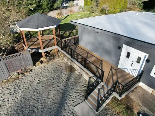 6842 NE 153rd Pl, Kenmore, WA 98028