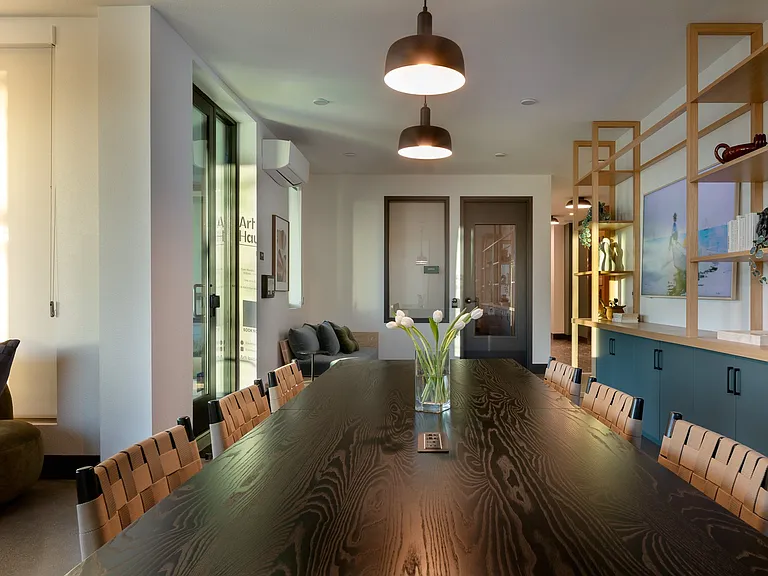 ArtHaus 820 — Photo 11