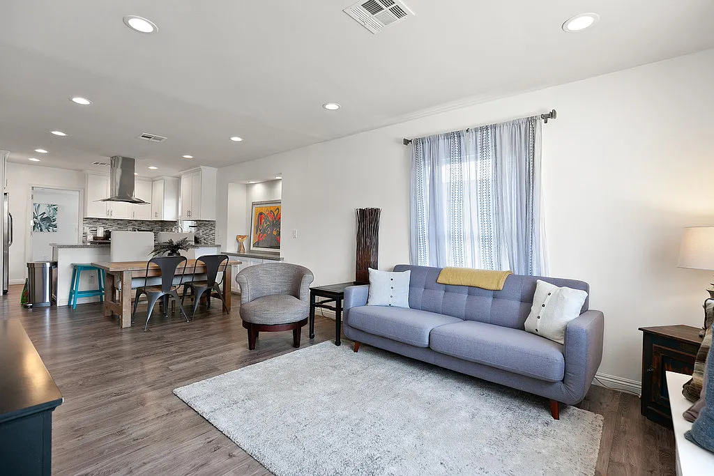 3 bed, 2.0 bath, $5,925 — Photo 1