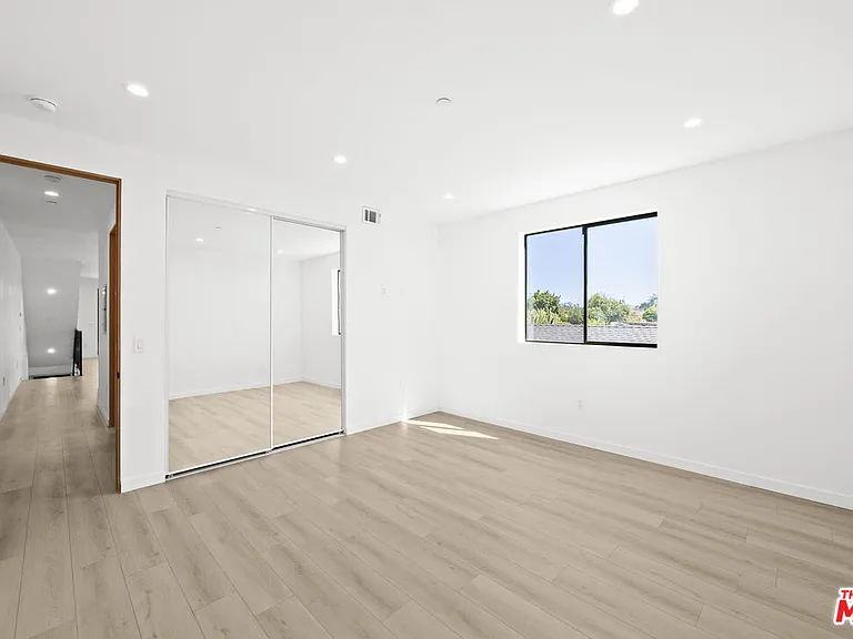 2123 S Cloverdale Ave #1 — Photo 15