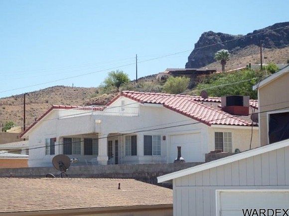 1st image of 877 Crystal View Dr