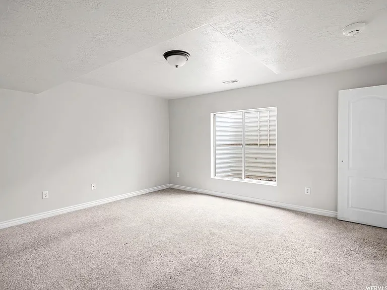 376 E Braidhill Dr — Photo 14