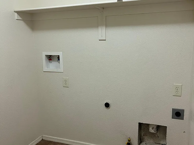 1774 Silverado Dr — Photo 17