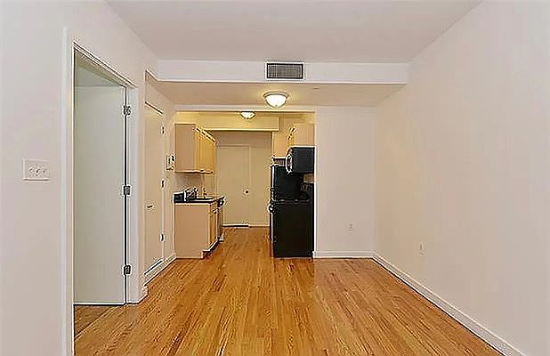 1st image of 528 E 6th St #1AF