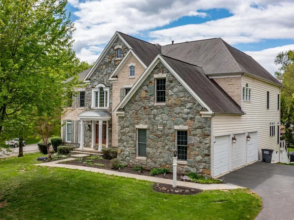 24096 Shady Knoll Cir, Aldie, VA 20105