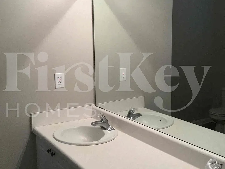 2324 Sandspring Dr SW — Photo 4
