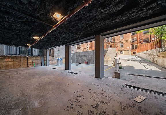 4th image of 375 Lefferts Ave #4E