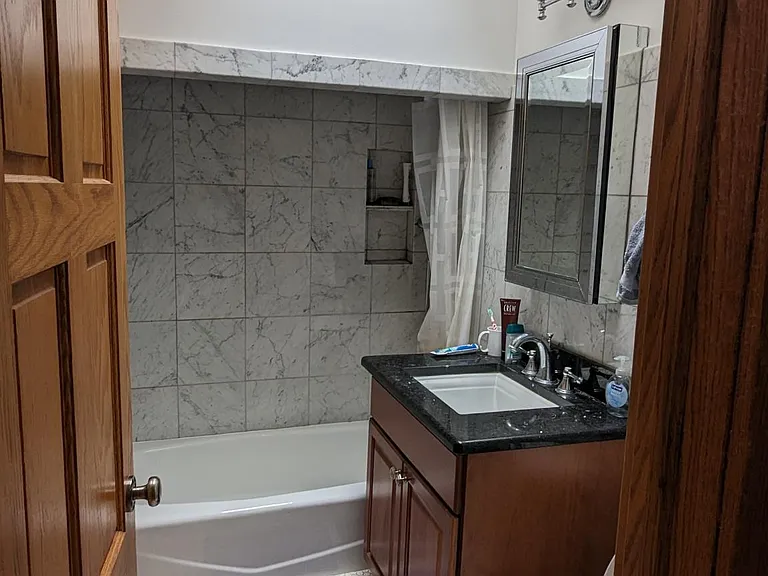 658 W Aldine Ave #3 — Photo 15