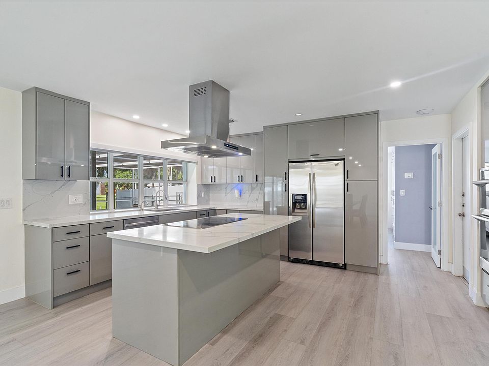 1st image of 7521 SW 1st Street