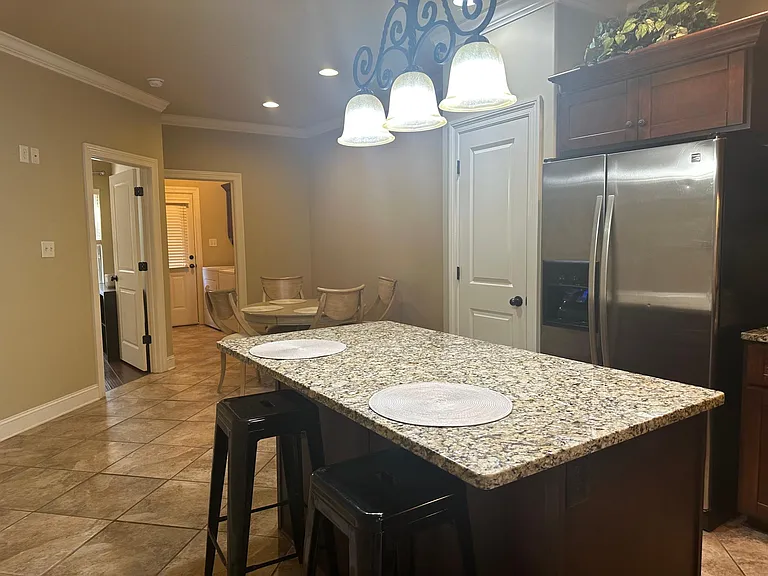 2495 Old Taylor Rd #604 — Photo 9
