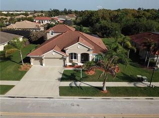 304 Royal Bonnett Dr, Apollo Beach, FL 33572