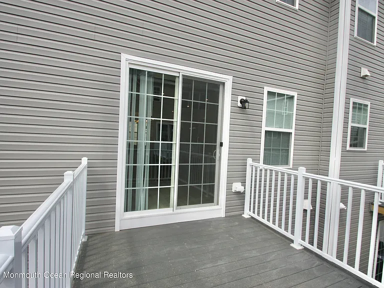 1206 Arose Ln — Photo 12