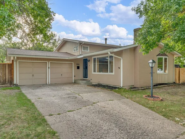 2843 SW McAlister Ave, Topeka, KS 66614