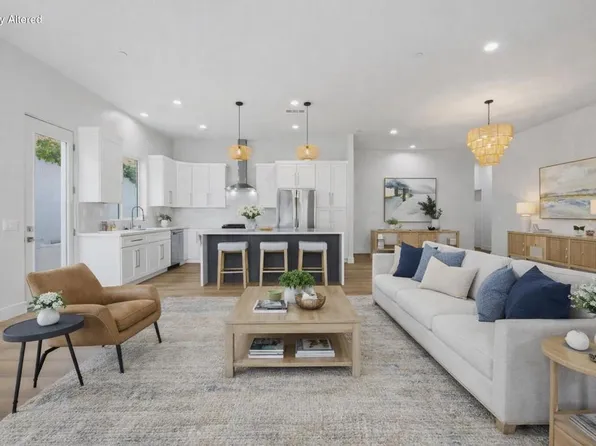 53145 Avenida Martinez, La Quinta, CA 92253