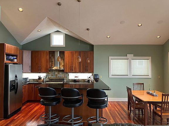 4th image of 7122 Eldred Dr NE