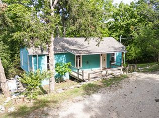2 Pine Oak St, Eureka Springs, AR 72632