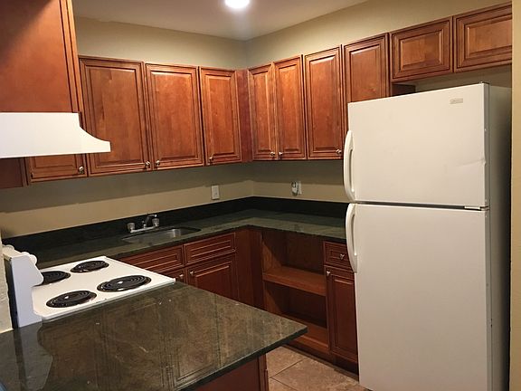 5th image of 6095 NW 8th St APT 215