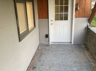 21808 Robin Dr, Chugiak, AK 99567