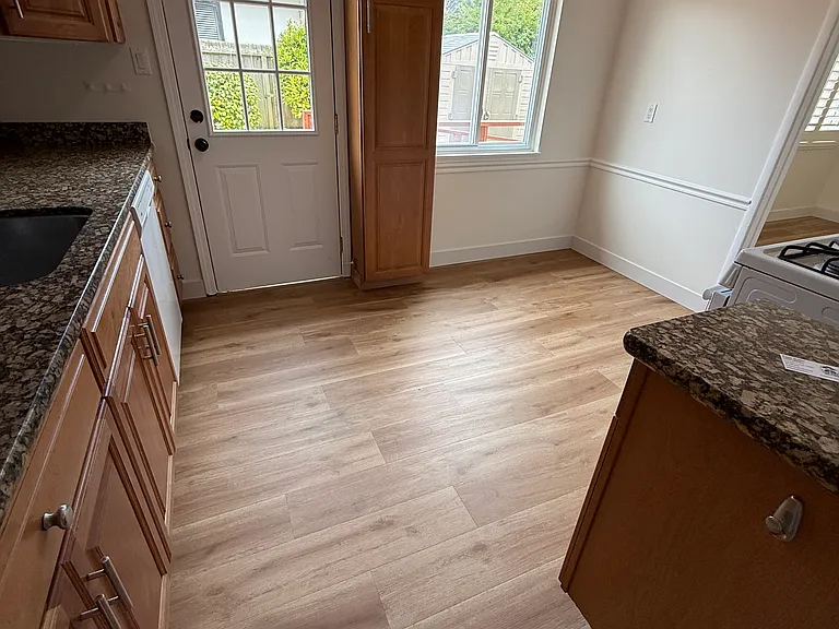 1651 Toledo Ct — Photo 4