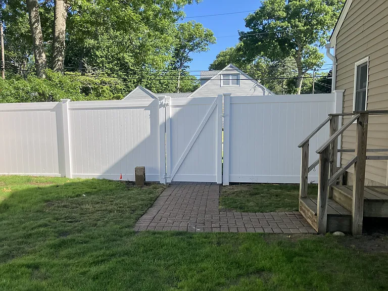 Private entrance has fence.