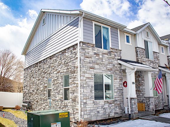 3rd image of 281 W Spruce Way