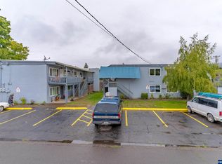 220 N 8th St, Cottage Grove, OR 97424