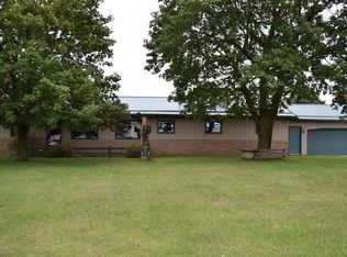 6890 N Peoples Rd, Edmore, MI 48829