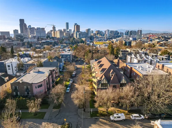 1101 17th Avenue #302, Seattle, WA 98122