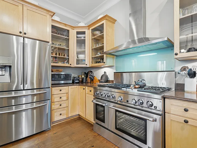 221 E Park Ave — Photo 20