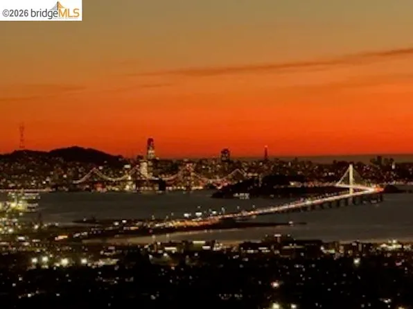 1426 Grand View Dr, Berkeley, CA 94705