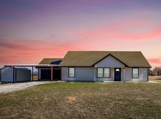 2108 Brown Loop, Poolville, TX 76487