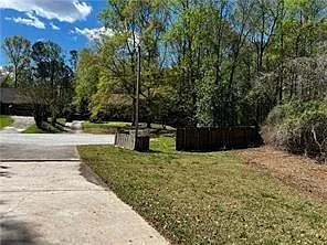 5320 Oglethorpe Ct — Photo 7